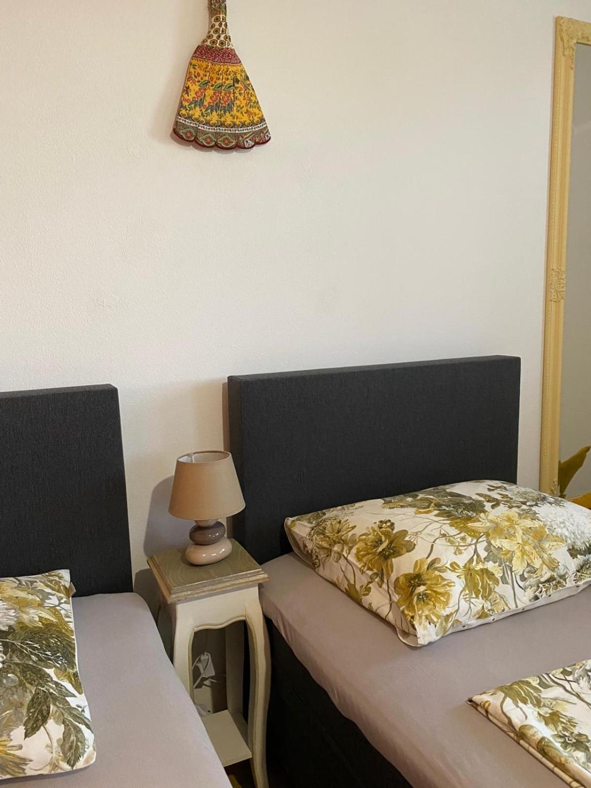 Ferienwohnung Apartman Senka Rovinj Exterior foto