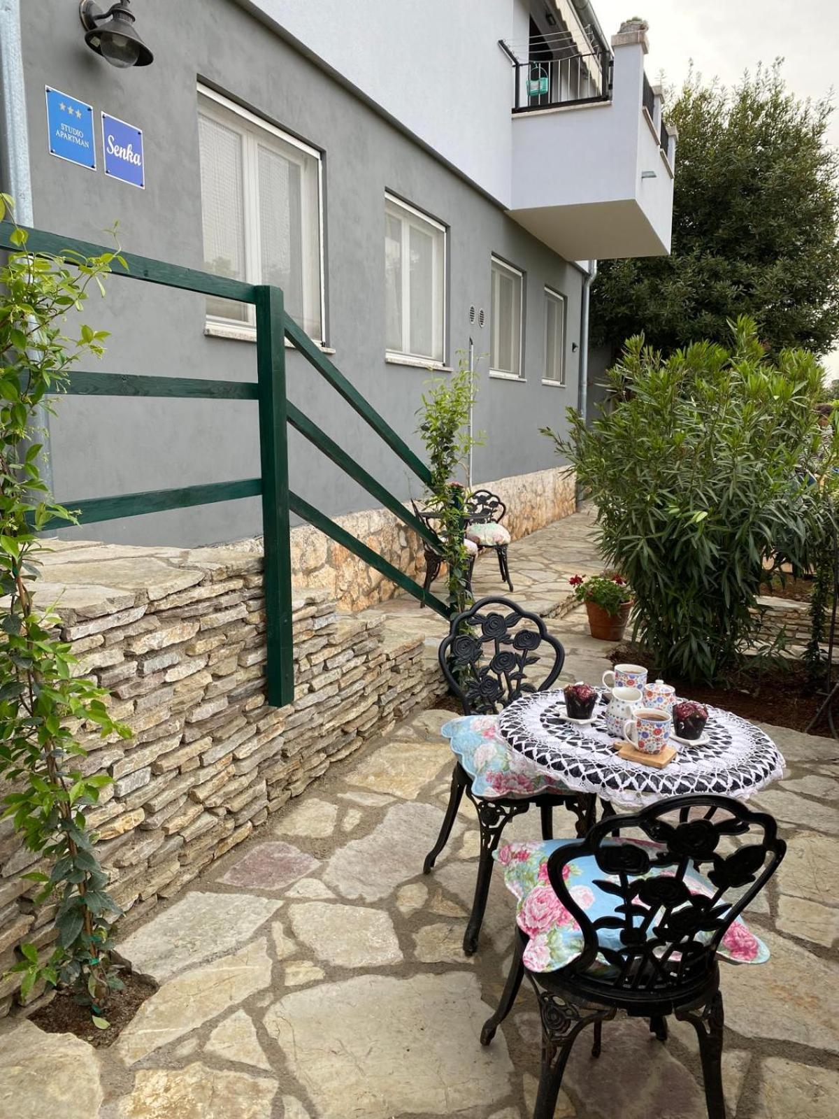 Ferienwohnung Apartman Senka Rovinj Exterior foto